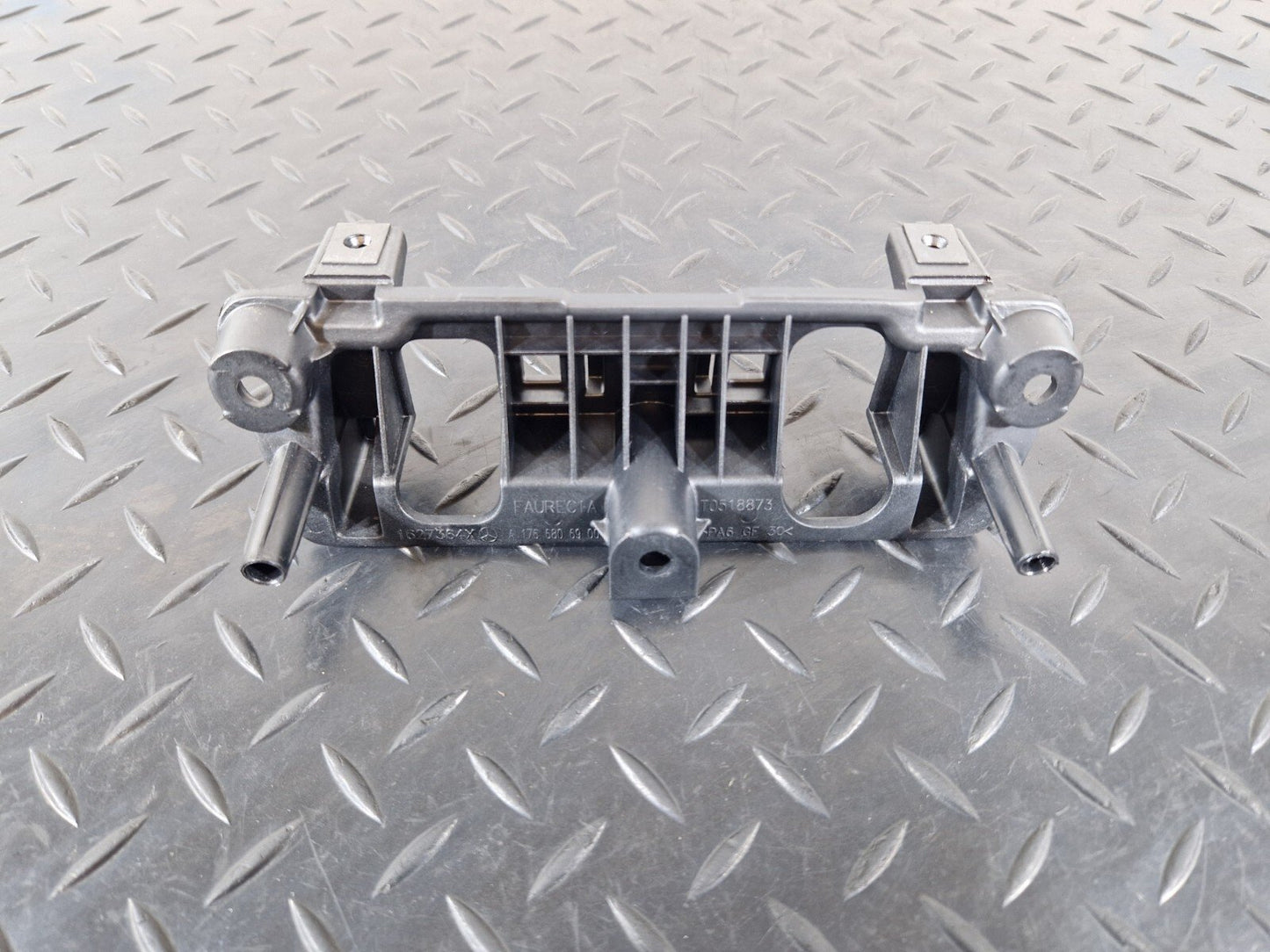 14-19 MERCEDES BENZ GLA X156 OEM DISPLAY SCREEN HOLDER BRACKET A1766806900