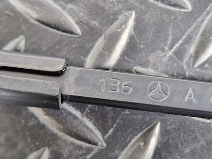 Mercedes-Benz Vito W447 Genuine Right O/S Front Wiper Arm A4478200300