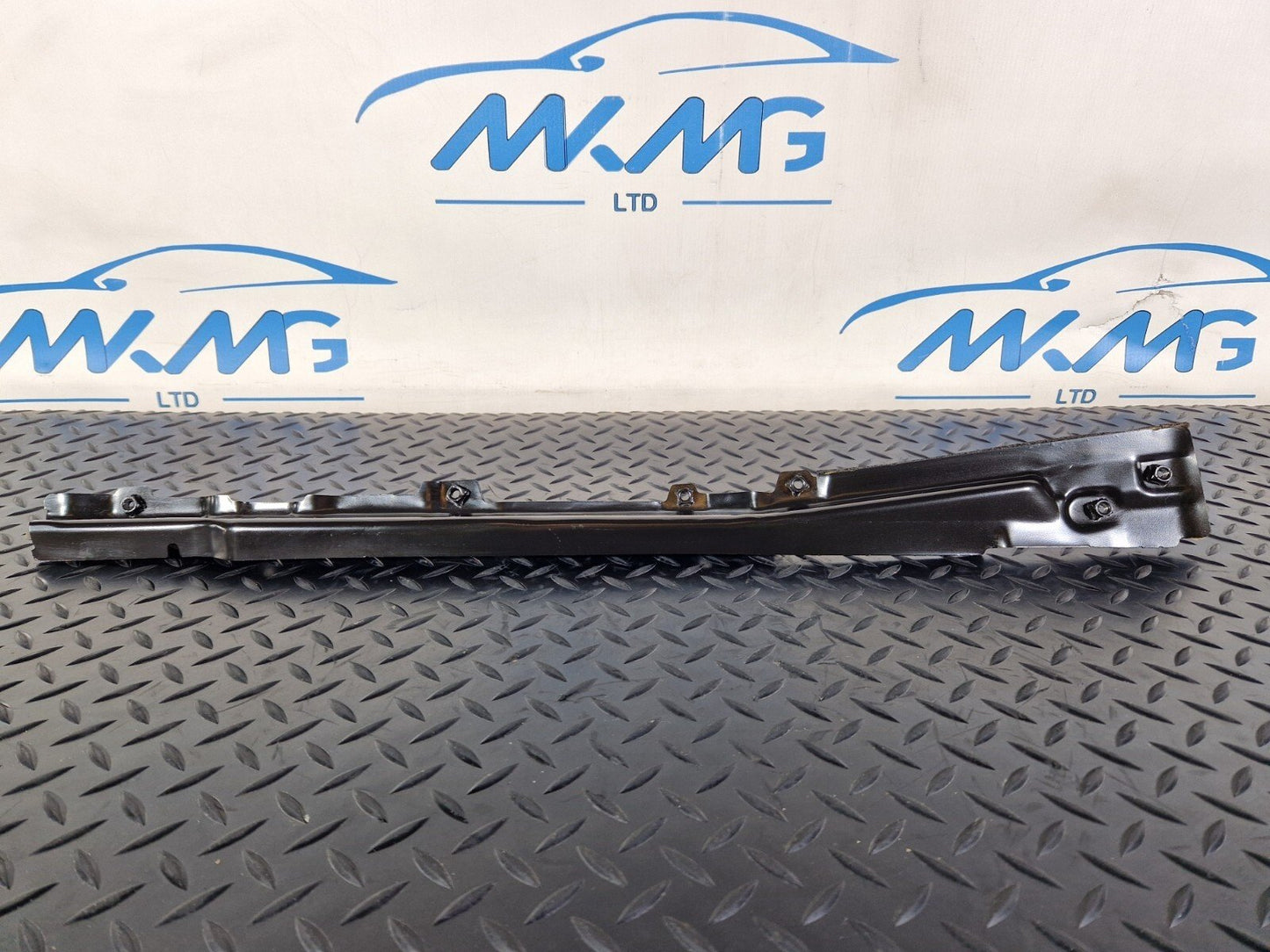 16-24 AUDI A5 F5 CONVERTIBLE GENUINE FRONT RIGHT COVER 8W7809890A
