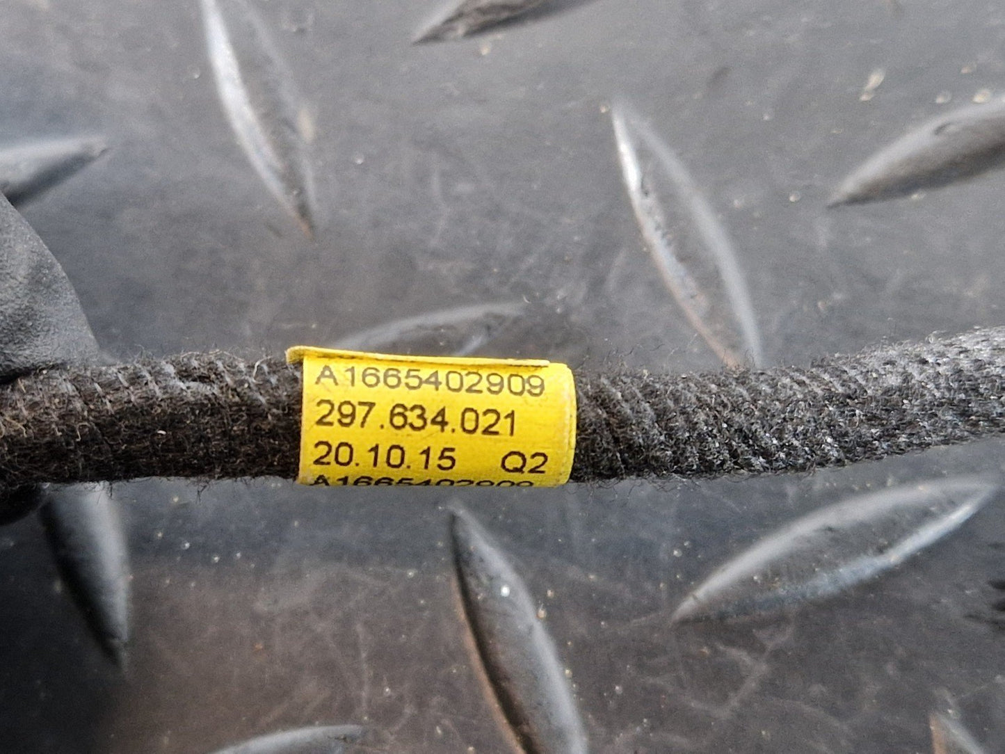16-19 MERCEDES BENZ GLE W166 EMERGENCY CALL SWITCH WIRING CABLE A1665402909