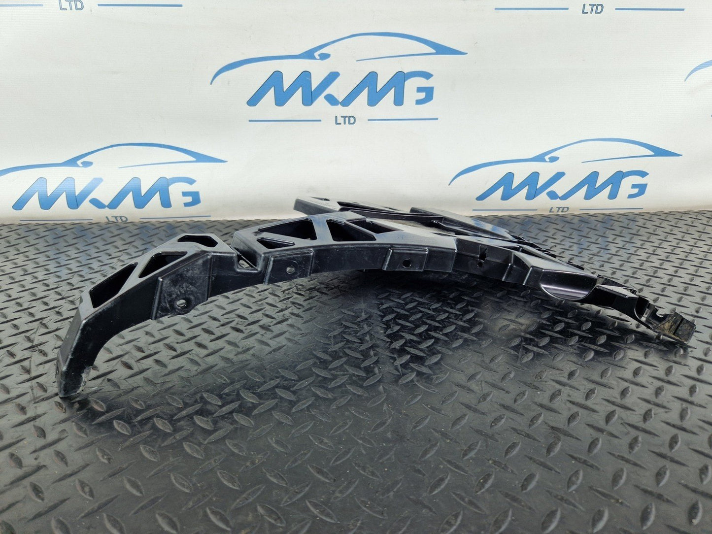 11-19 MERCEDES BENZ ML W166 OEM REAR RIGHT BUMPER SUPPORT BRACKET A1668851221