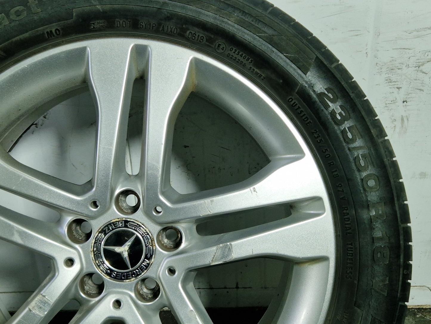 Mercedes-Benz GLA 18" Alloy Wheel with Tyre 235/50/18 ~5mm A1564011300