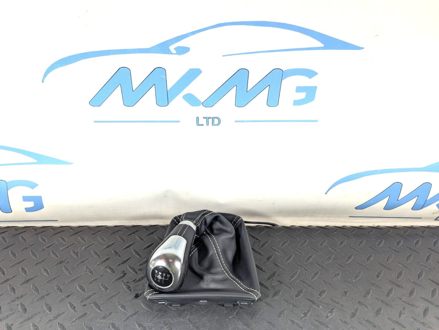 11-19 MERCEDES BENZ ML W166 MANUAL 6 SPEED GEAR SHIFTER GAITER KNOB A1763641210