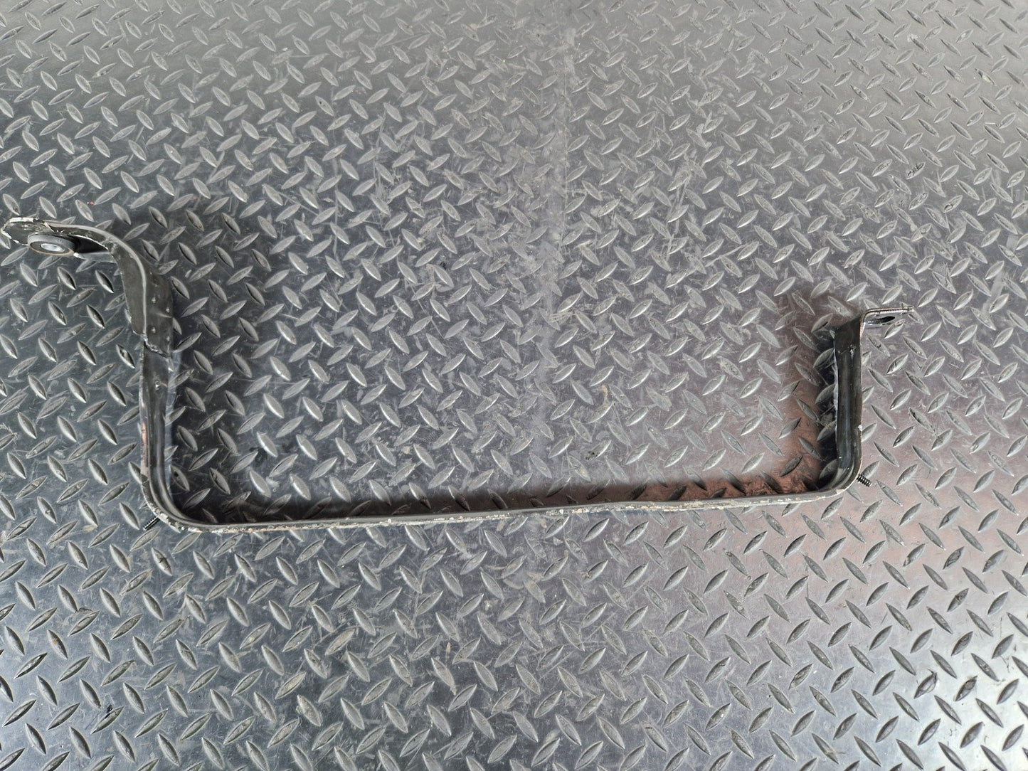 17-24 AUDI S5 F5 GENUINE OEM FUEL TANK MOUNT HOLDER STRAP 8W0201653E