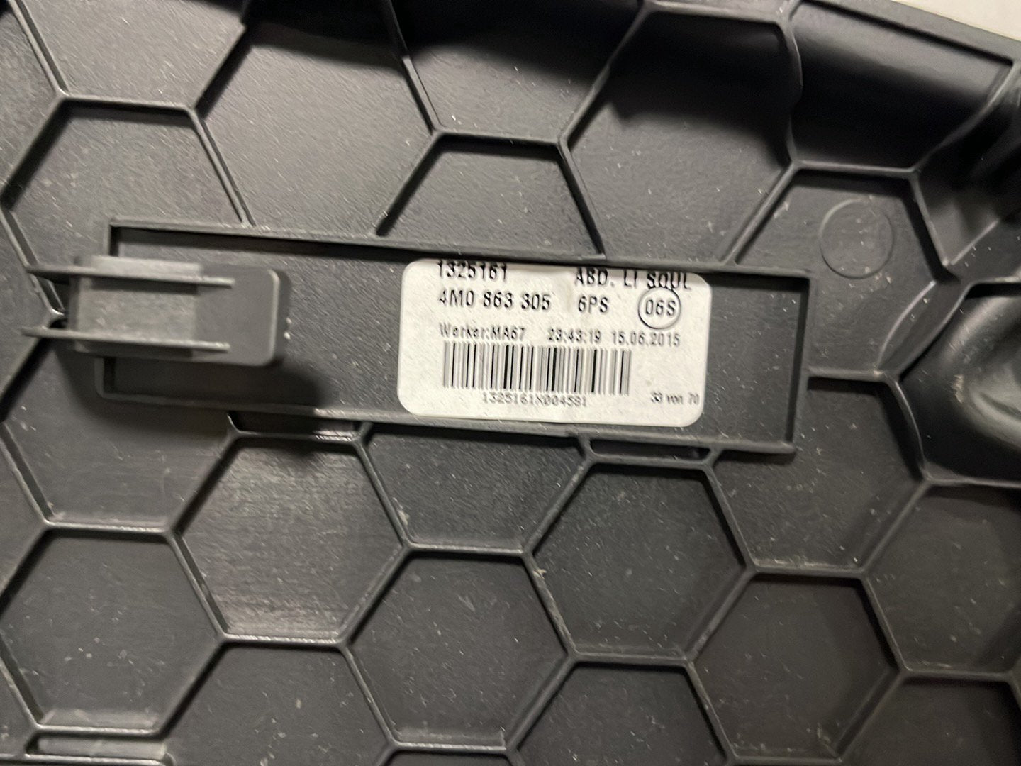 Audi Q7 4M Left Centre Console Side Trim 4M0863305