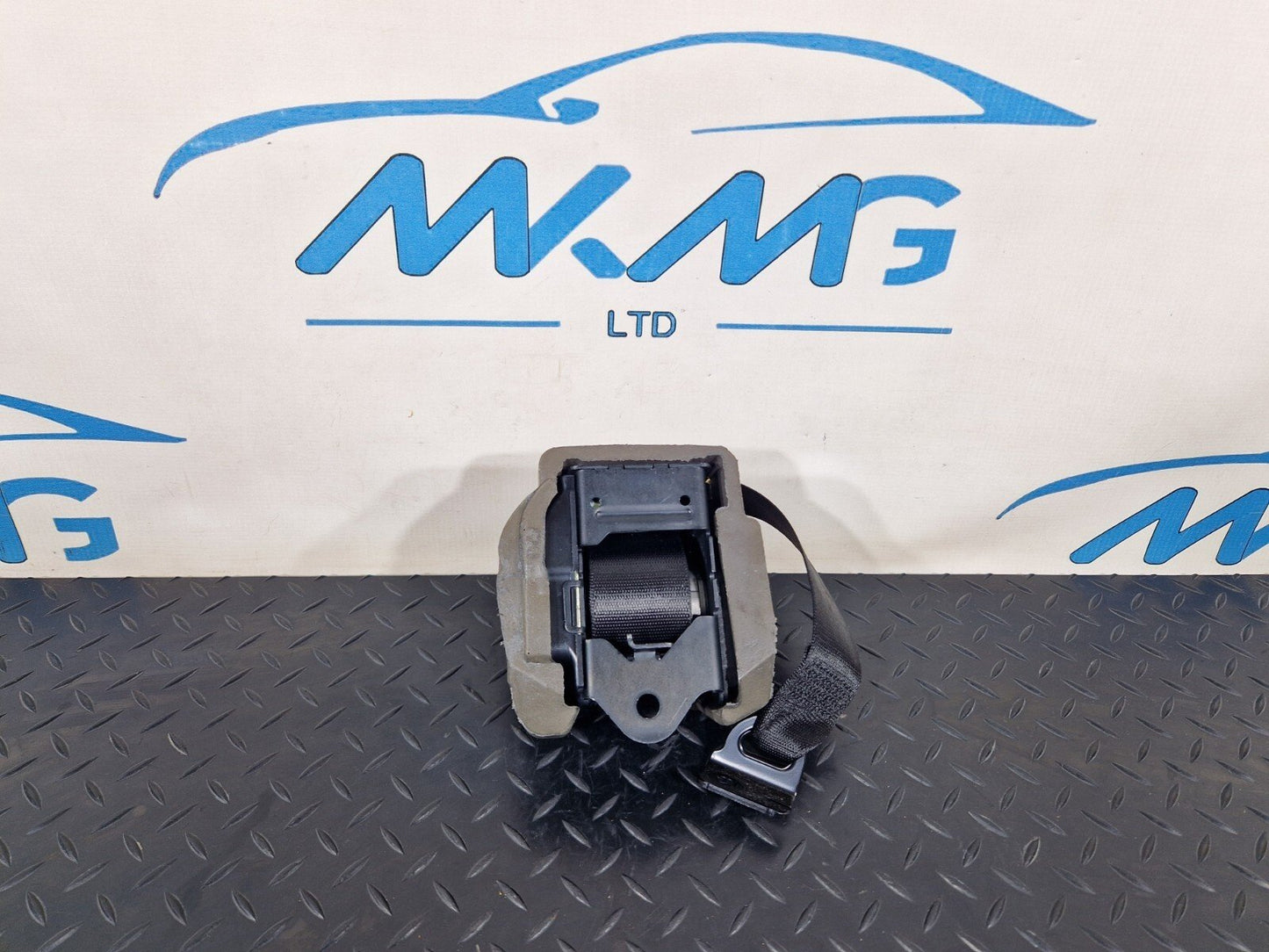 20-24 BMW 1 SERIES F40 GENUINE SEAT BELT REAR LEFT PASSENGER  SIDE 7456277