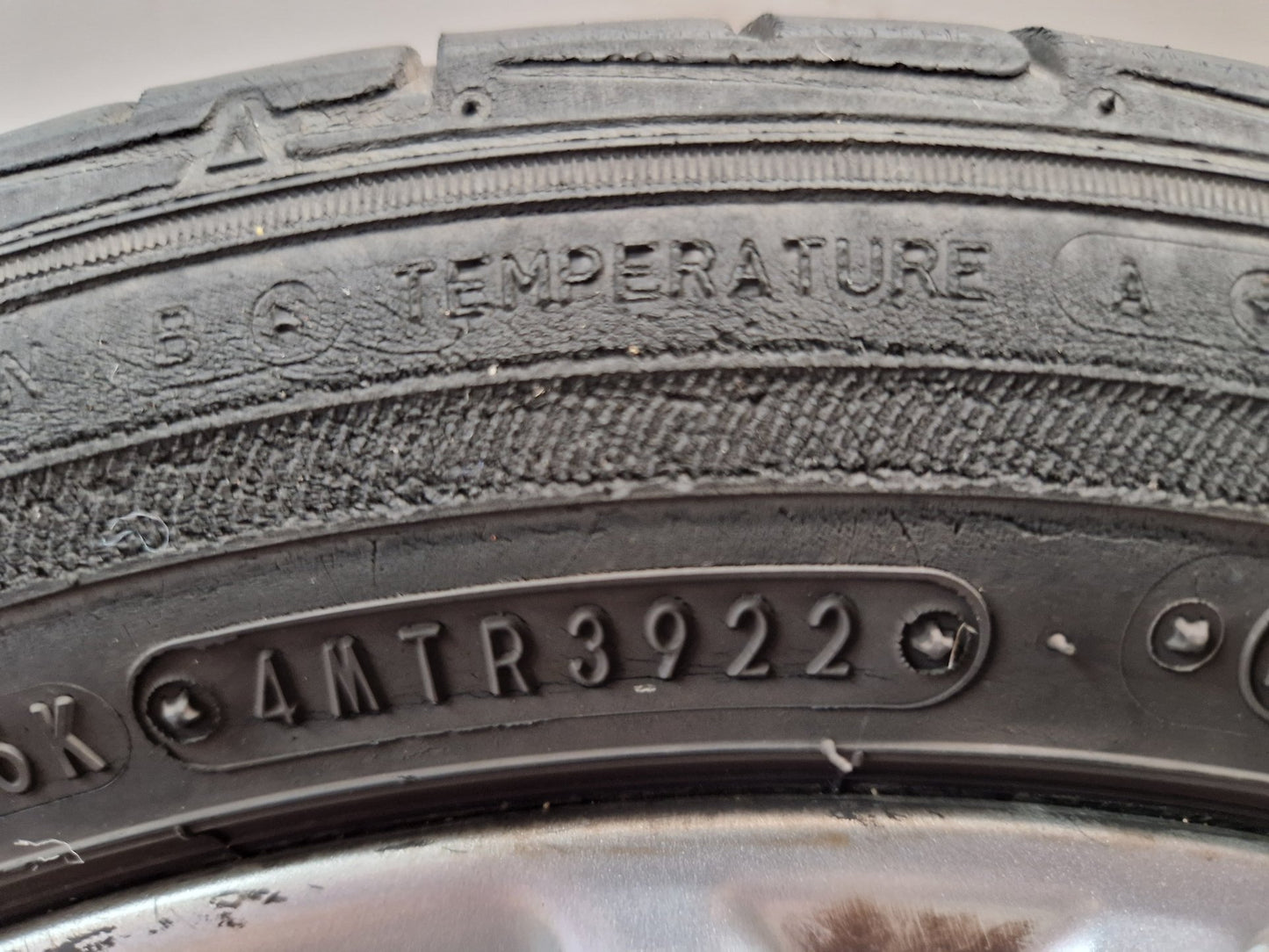 Ford Fiesta MK7 15" Alloy Wheel with Tyre 195/50/15 ~3mm 8V21-1007-GA