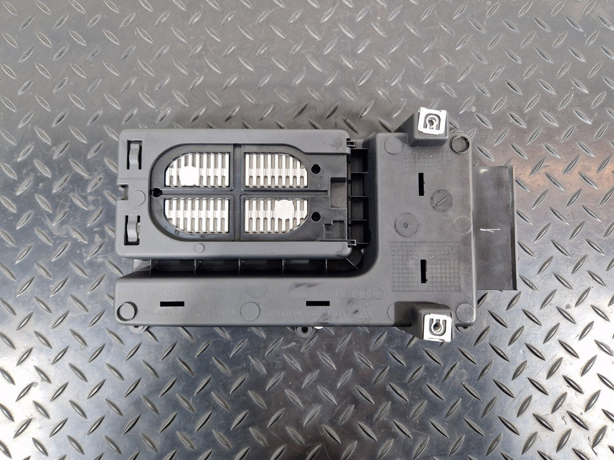 Audi A4 B9 Avant S-Line Wireless Phone Charging Module 8W0864981B