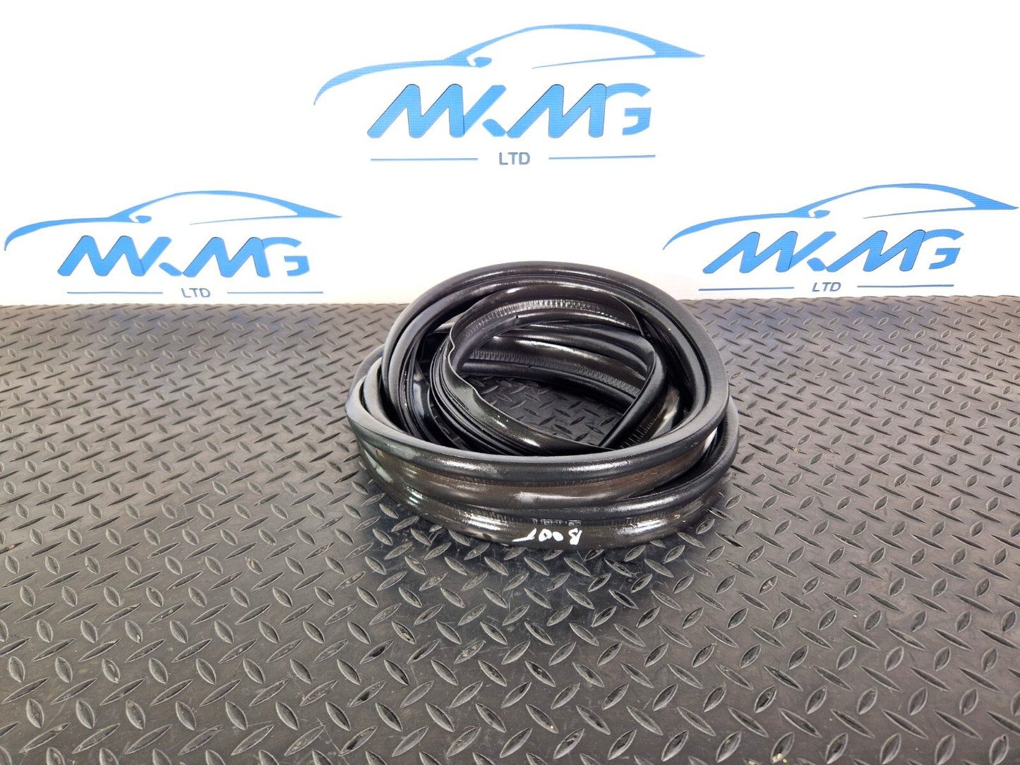 MERCEDES W177 A CLASS BOOT TRUNK LID TAILGATE RUBBER SEAL GASKET A1777402200