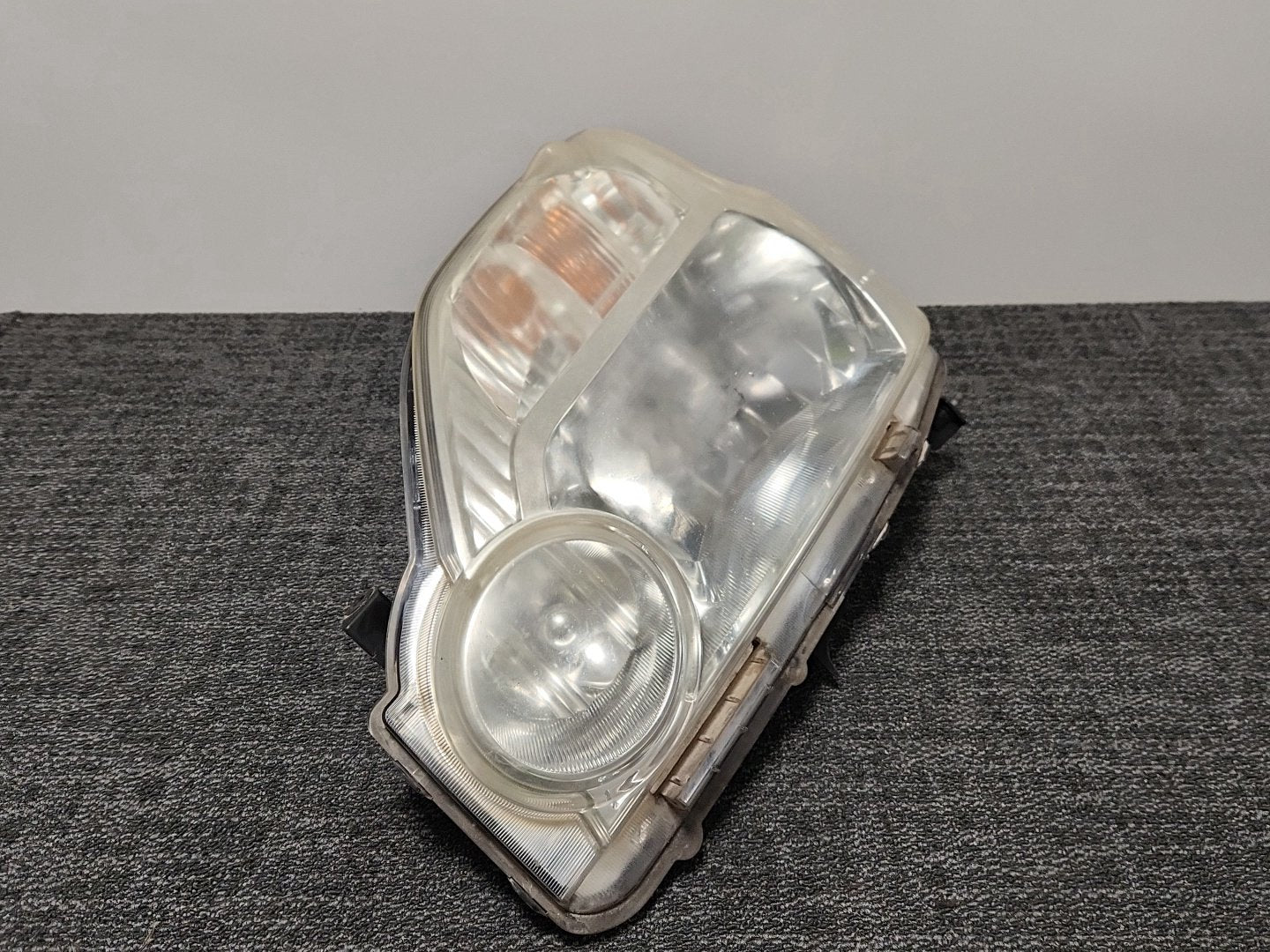 Nissan X-Trail MK2 (T31) SUV Genuine Front Left N/S Passenger Headlight HCR598