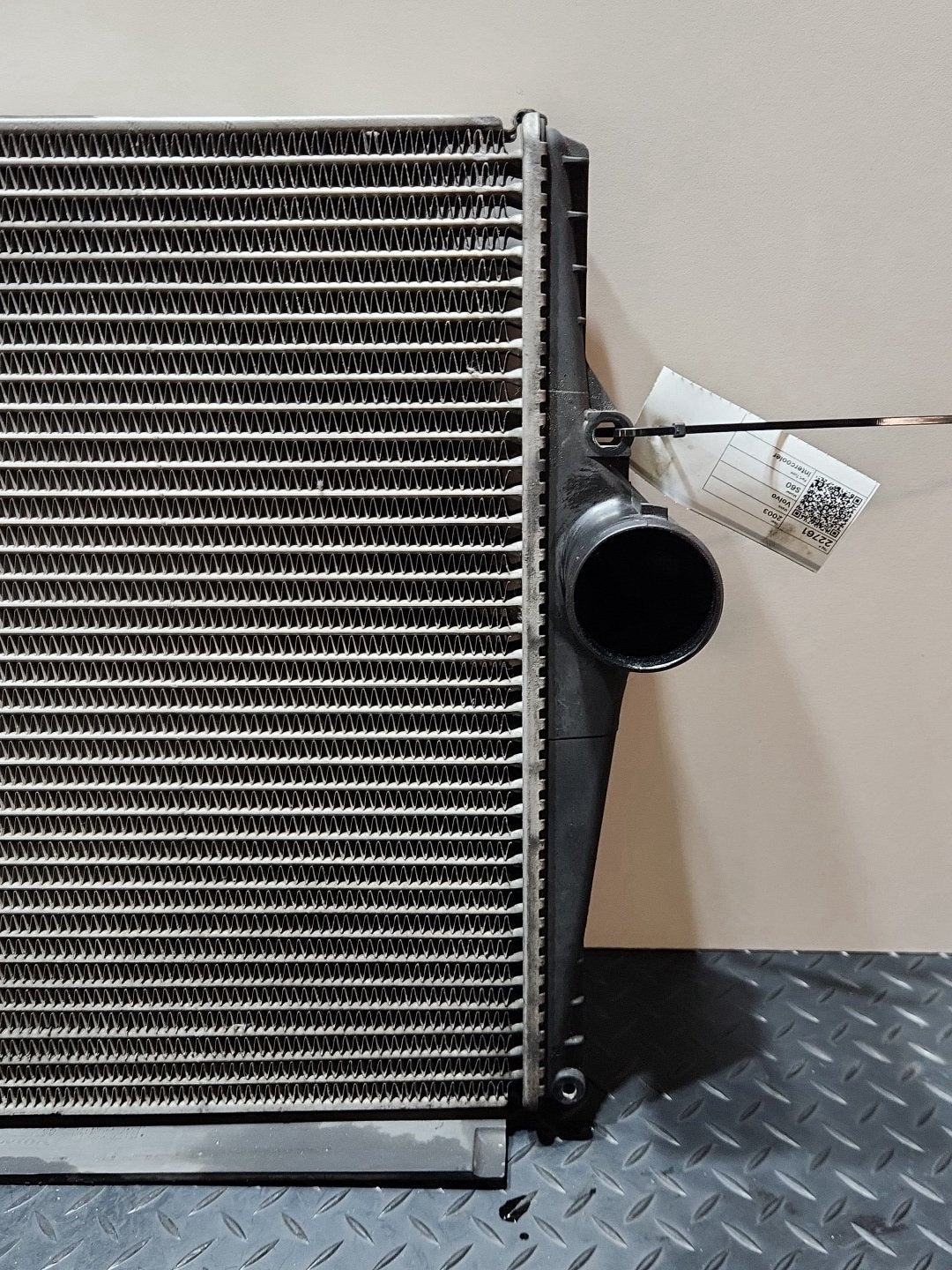 Volvo S60 MK1 Saloon 2.4 Diesel Genuine Intercooler Radiator 8671694