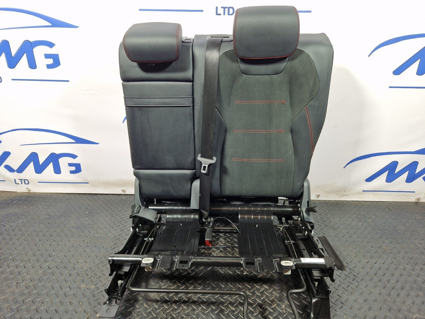 19-ON MERCEDES BENZ B CLASS W247 REAR LEFT N/S DOUBLE SEAT WITH BENCH BRACKET