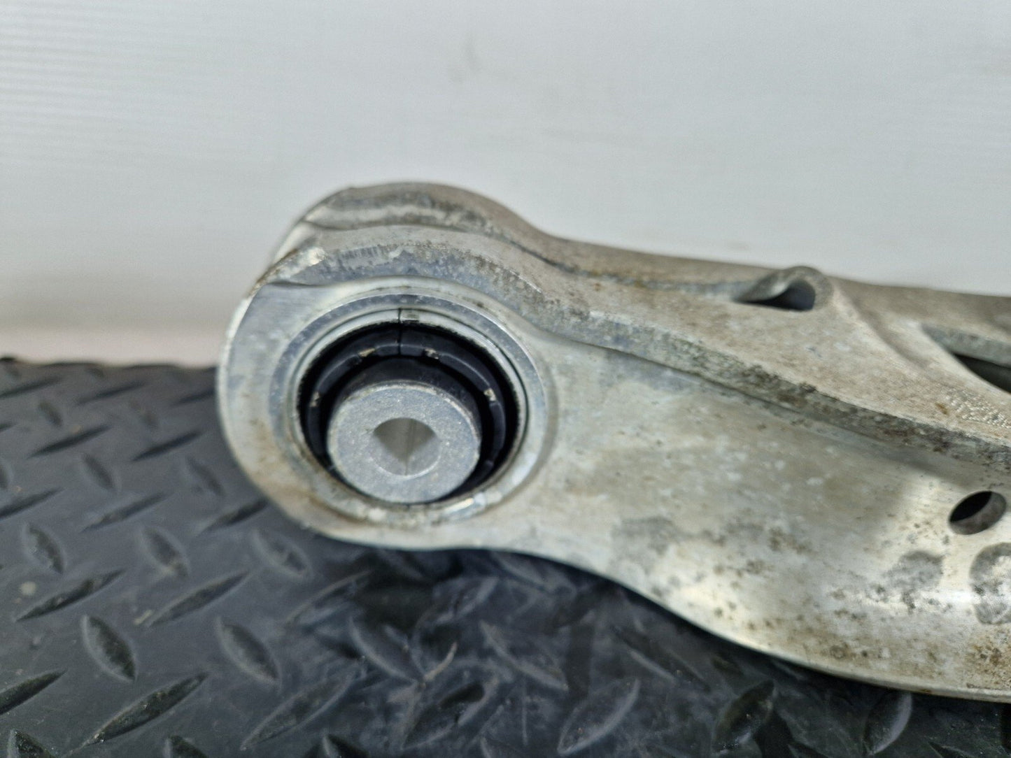 16-24 AUDI A5 F5 COUPE OEM REAR CONTROL ARM FITS BOTH SIDES 8W0505311E
