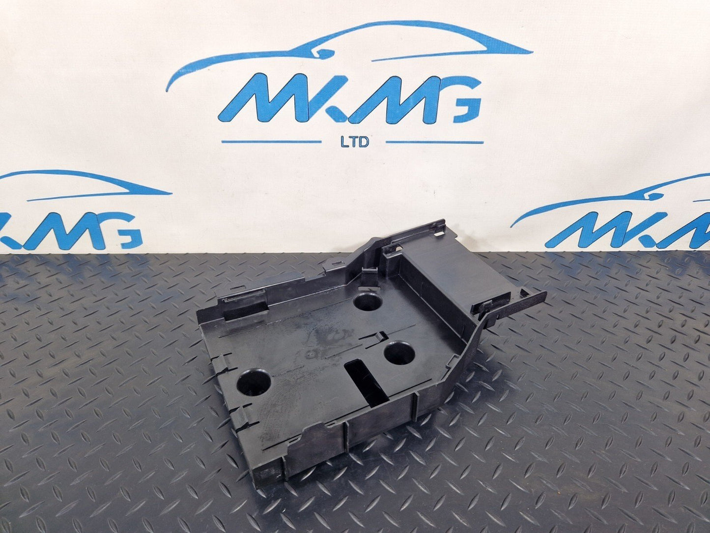MERCEDES BENZ SPRINTER W907 W910 MODULE UNIT BRACKET HOLDER MOUNT A9105450800