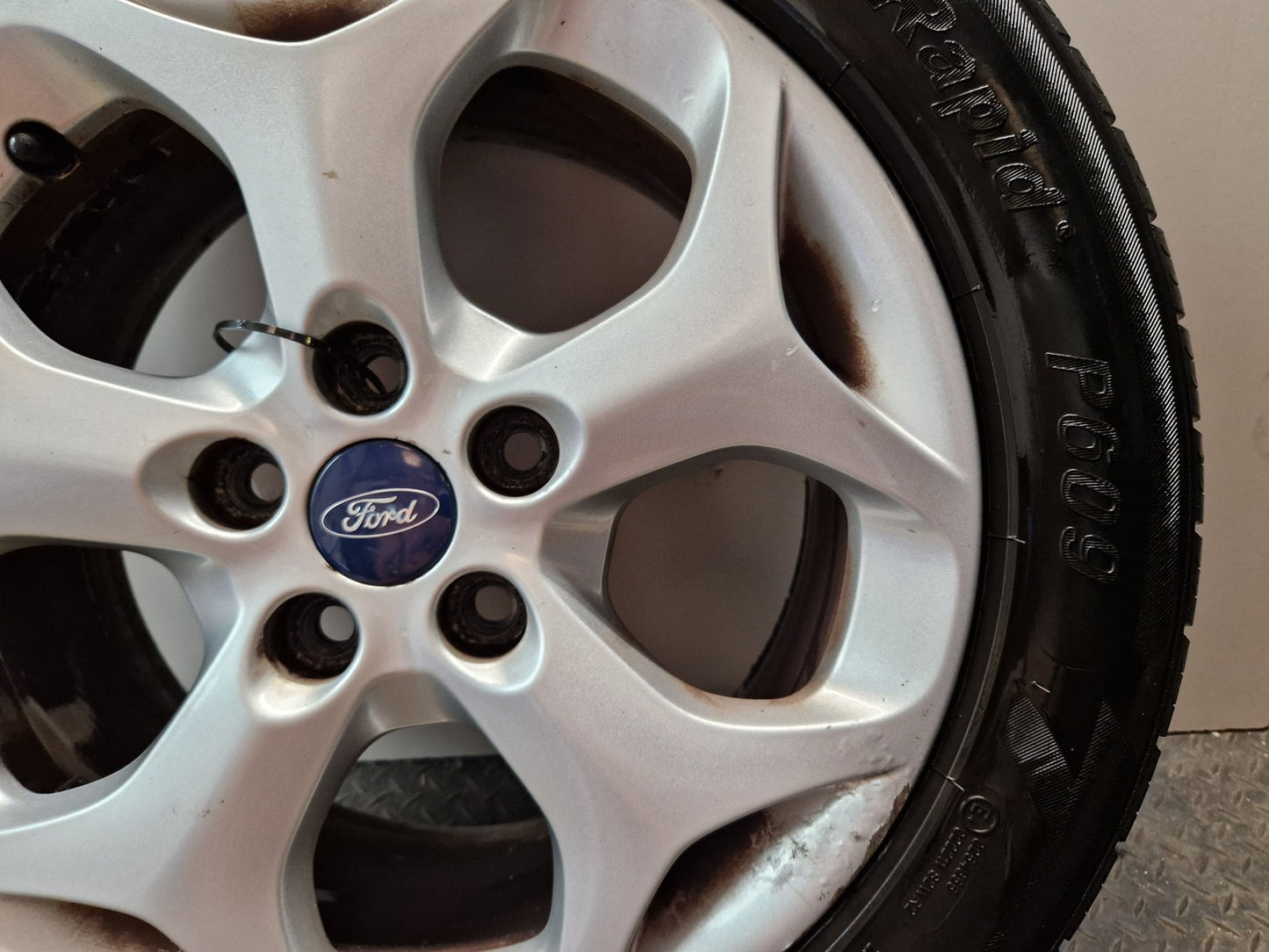 Ford C-Max MK2 (C344) 16" Alloy Wheel with Tyre 215/55/16 ~5mm