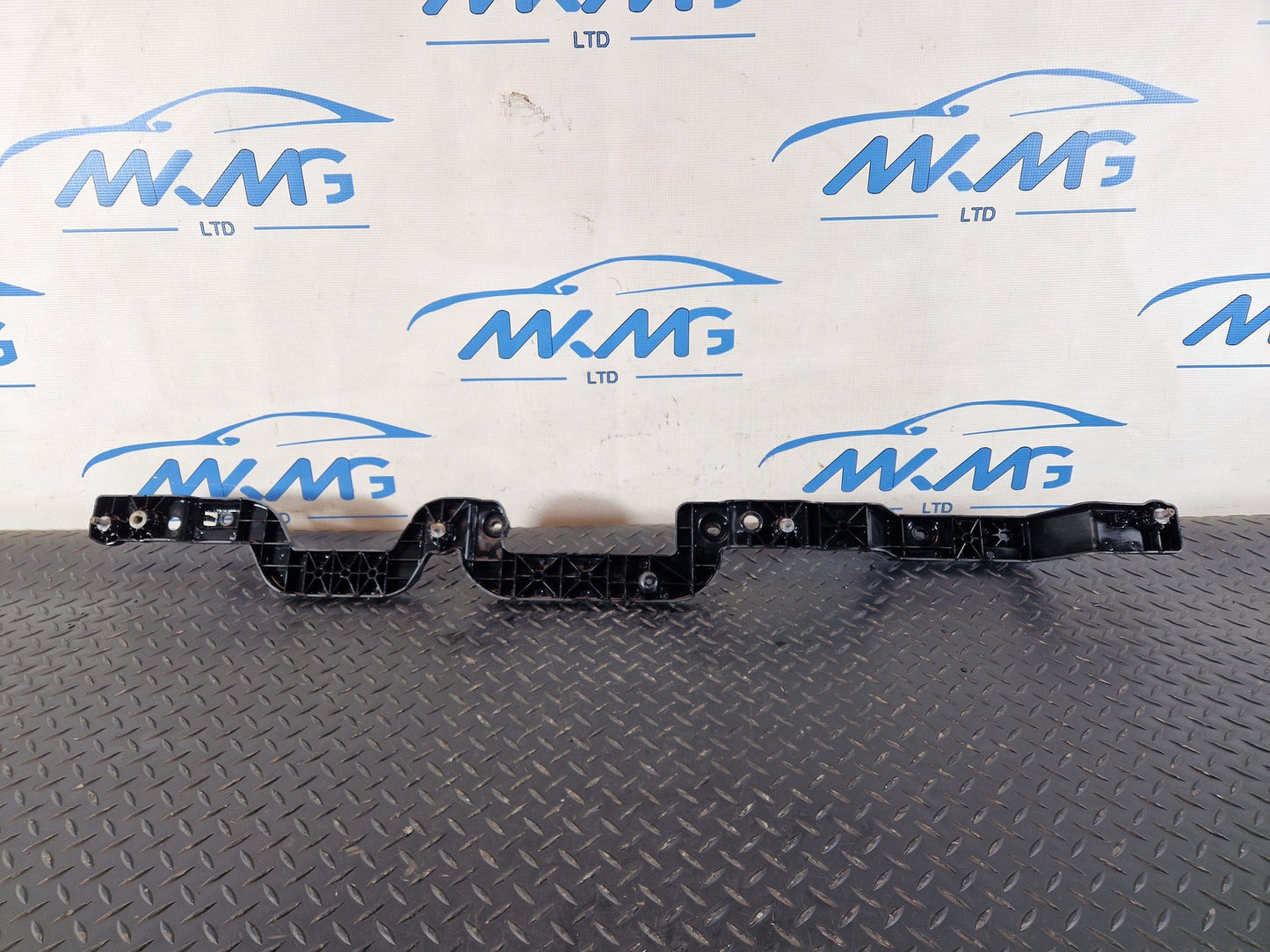 Range Rover Evoque L551 Right Driver O/S Bumper Bracket K8D2-113C52-AB
