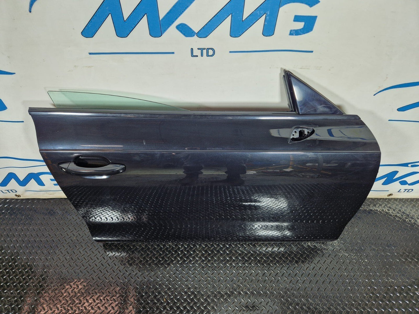 10-18 AUDI A7 4G S-LINE GENUINE FRONT RIGHT O/S COMPLETE DOOR IN BLACK L8Z9Y
