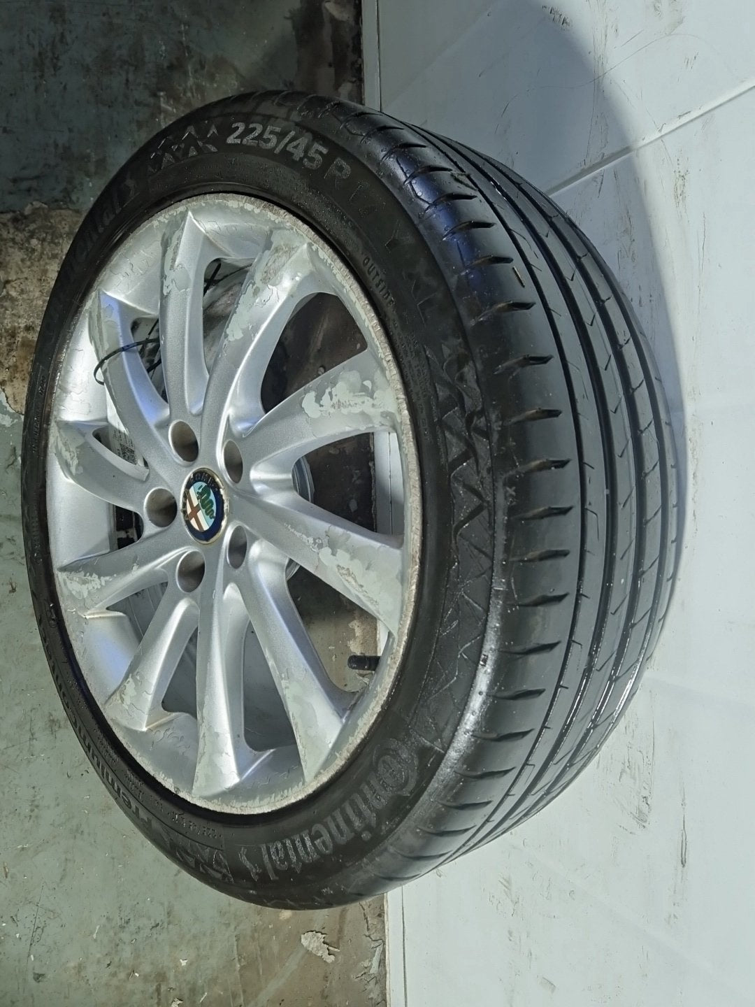 Alfa Romeo Giulietta MK3 17" Alloy Wheel with Tyre ~5mm 225/45/17 156093270