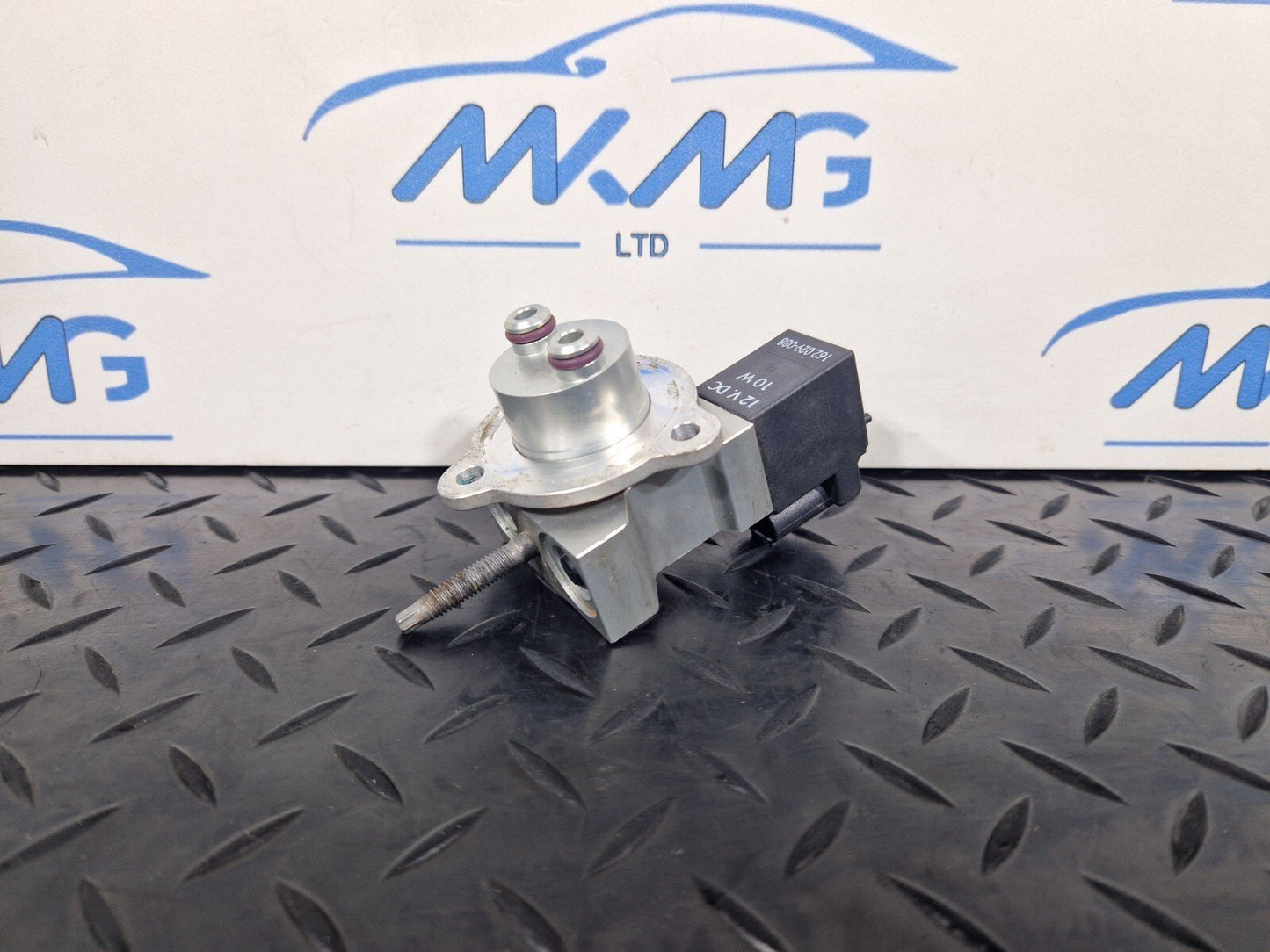 14-21 MERCEDES BENZ C300h W205 GENUINE AIR CONDITIONING CUTOFF VALVE A2228307904