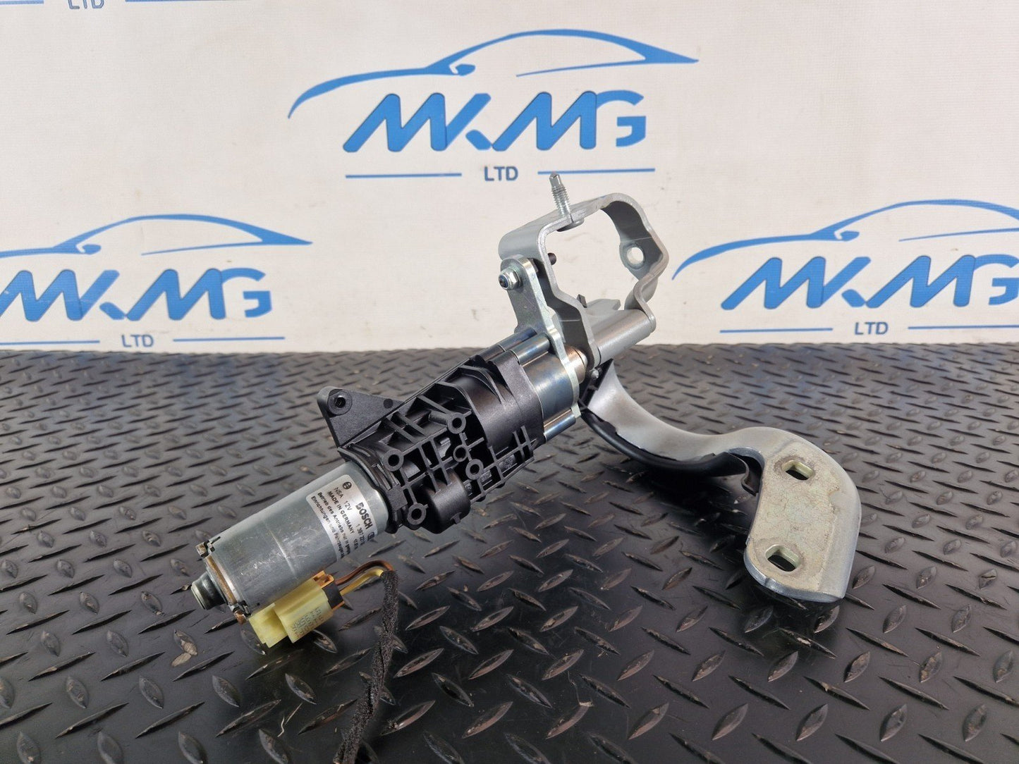 16-20 AUDI Q7 4M GENUINE REAR RIGHT O/S/R TAILGATE LIFT MOTOR & HINGE 4M0827852A