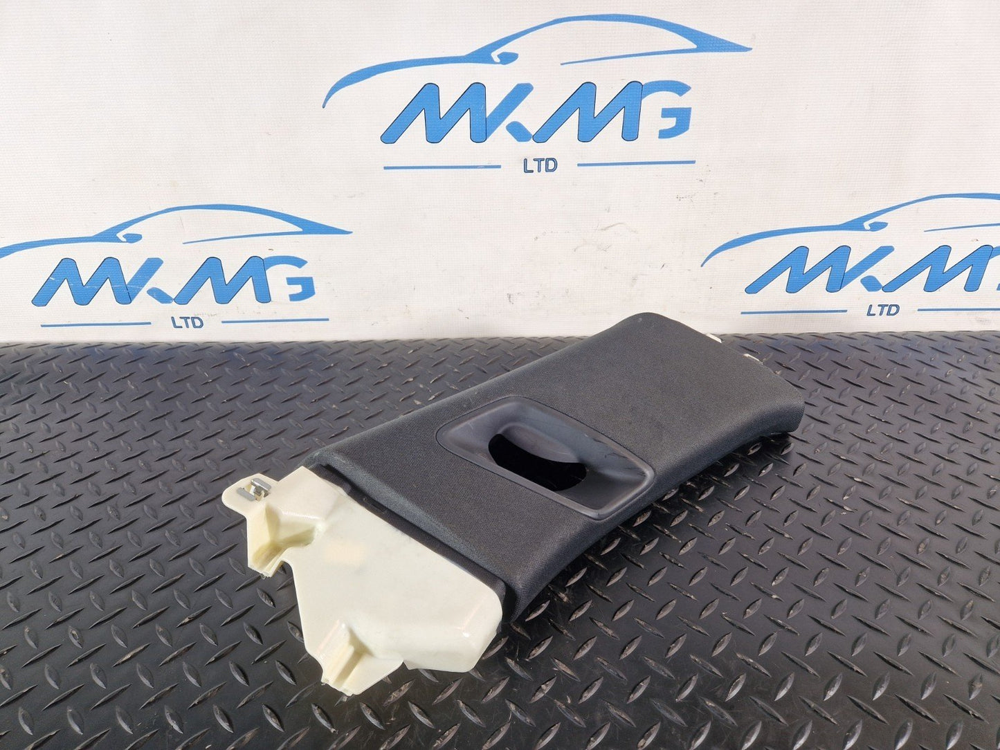 16-20 AUDI Q7 4M GENUINE REAR LEFT SIDE UPPER C-PILLAR TRIM 4M0867287