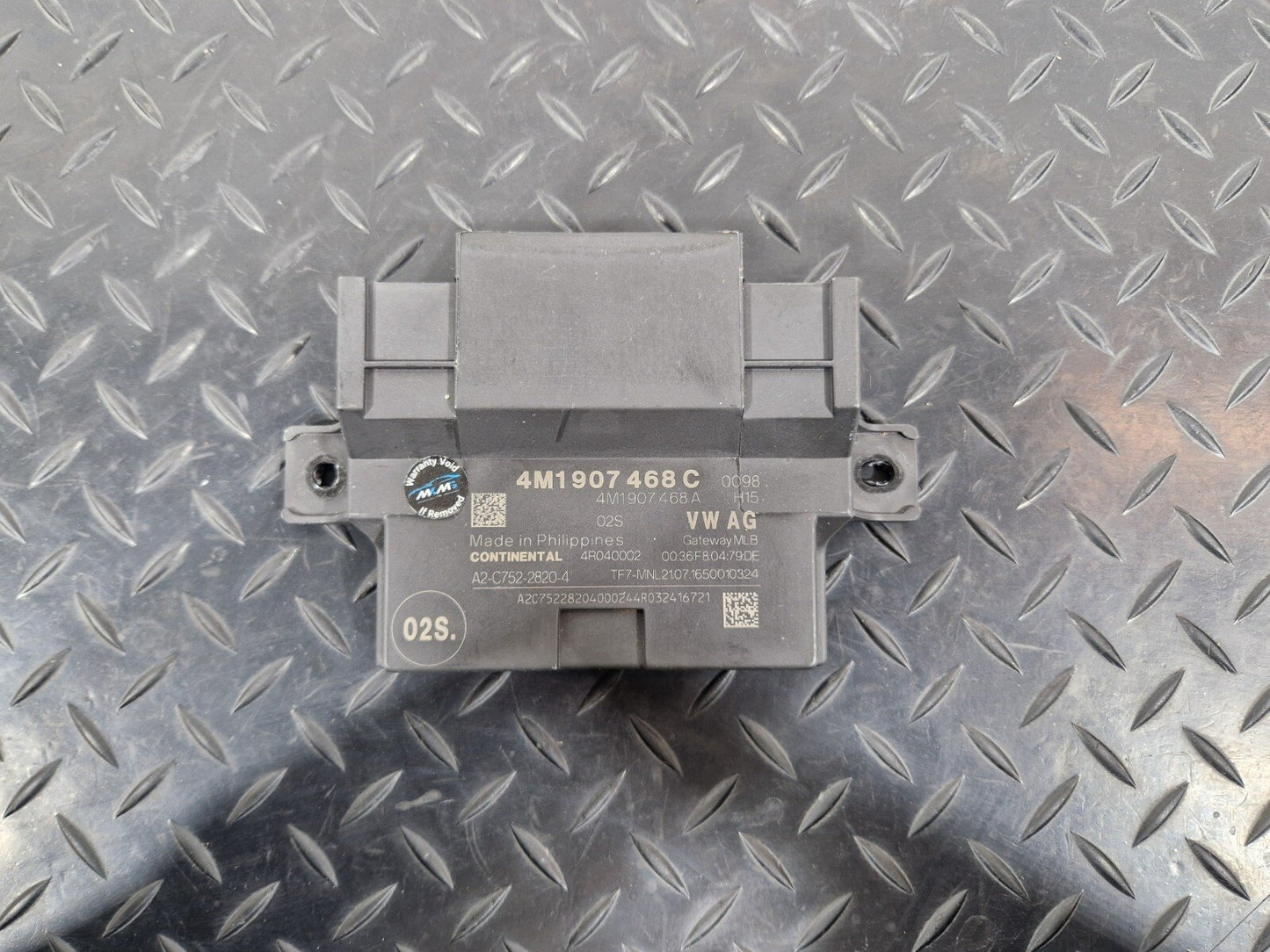16-19 AUDI A4 AVANT B9 S-LINE GENUINE GATEWAY MODULE 4M1907468C