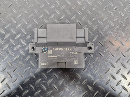 16-19 AUDI A4 AVANT B9 S-LINE GENUINE GATEWAY MODULE 4M1907468C