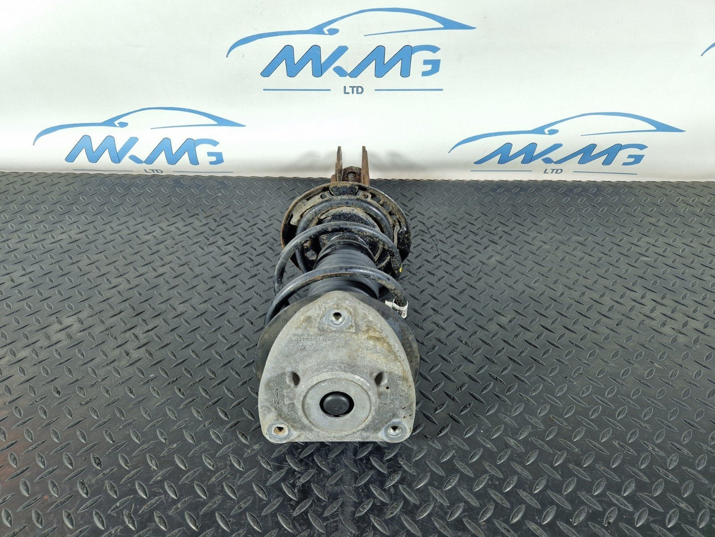 12-18 MERCEDES BENZ W176 FRONT LEFT PASSENGER SIDE SHOCK ABSORBER A1173200138