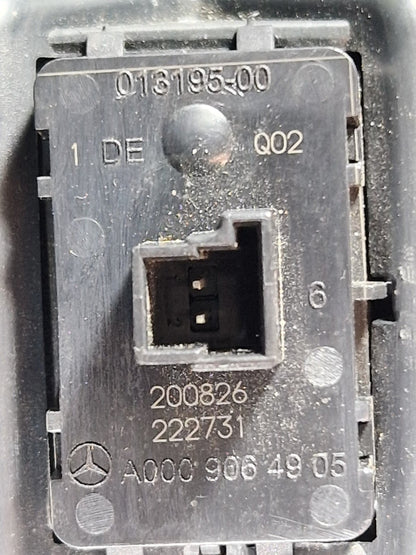 19-ON MERCEDES BENZ A CLASS EQ W177 SALOON BOOT LOCK TRIM COVER A1777501100