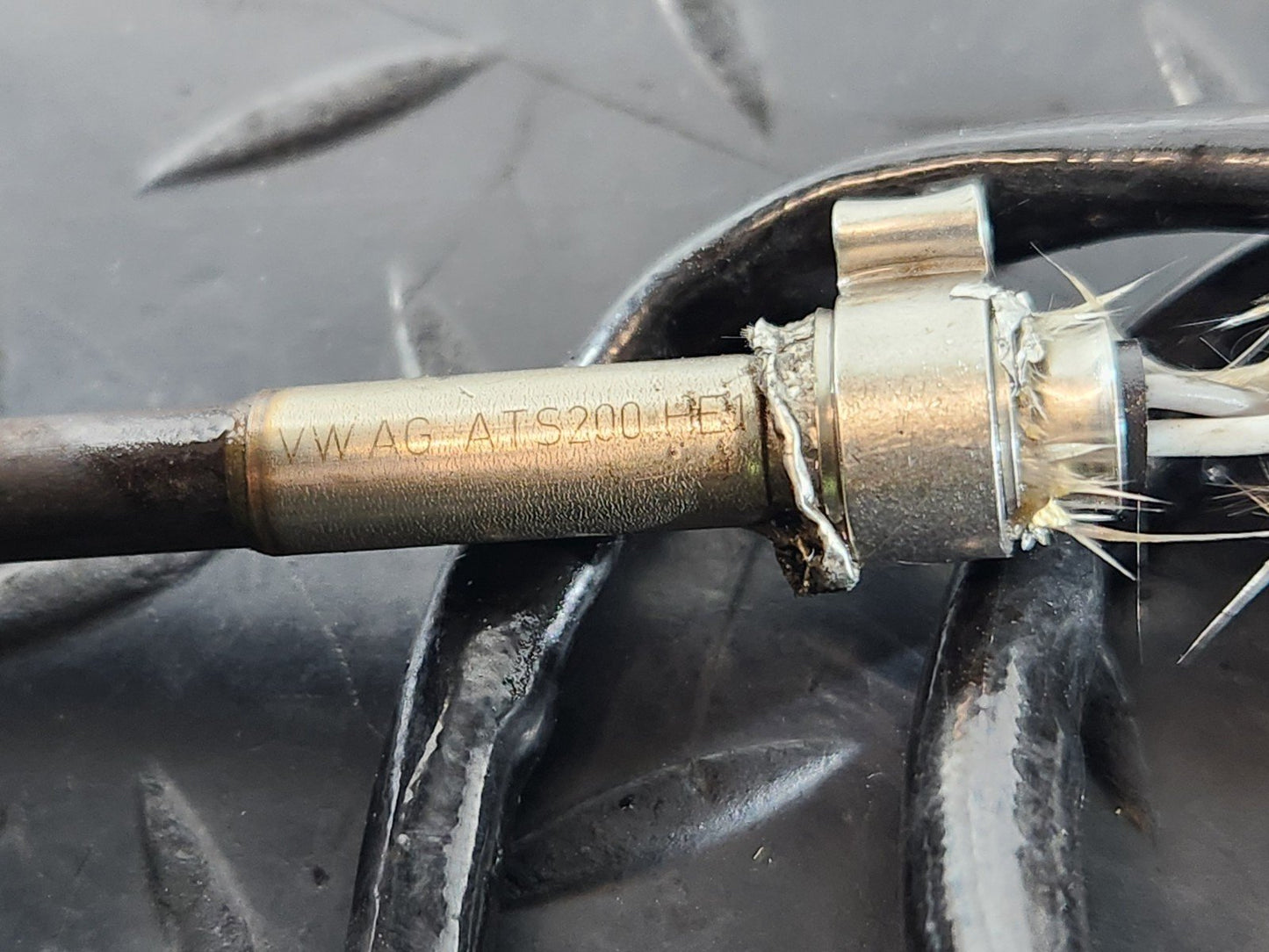12-18 AUDI A6 C7 GENUINE EXHAUST GAS TEMPERATURE SENSOR 04L906088DR