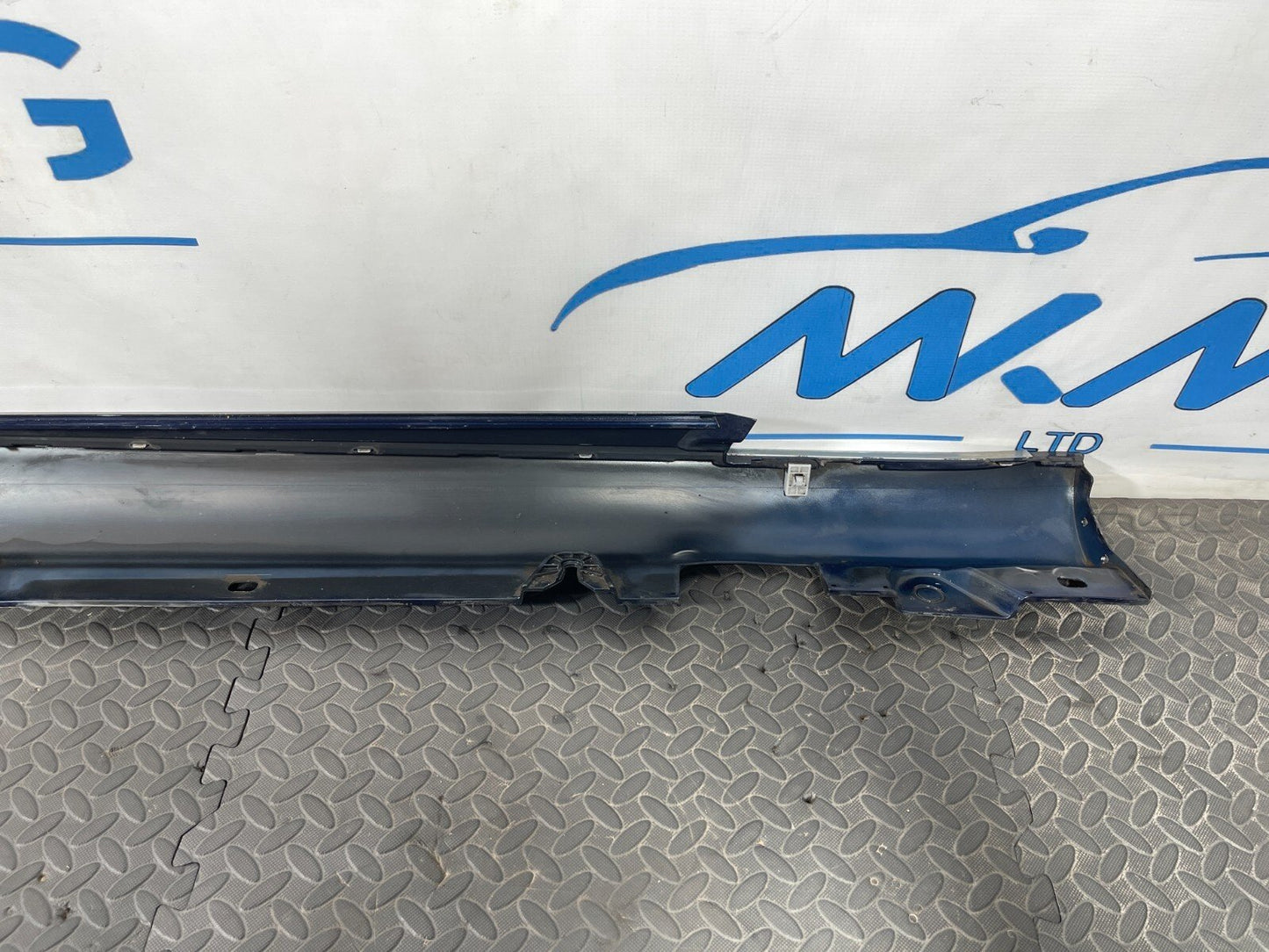 14-21 MERCEDES BENZ C CLASS W205 LEFT N/S SKIRT IN BLUE 980 A2056906902