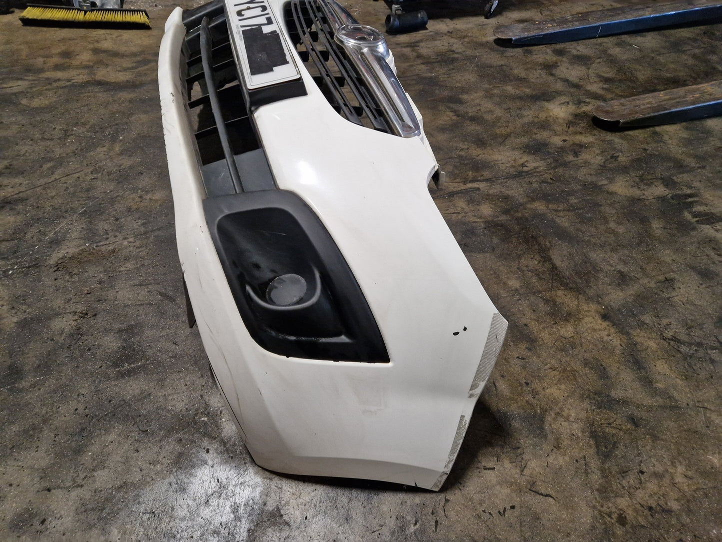 Vauxhall Combo MK3 (D) (61VO) Cargo Van Complete Front Bumper in White 5PU