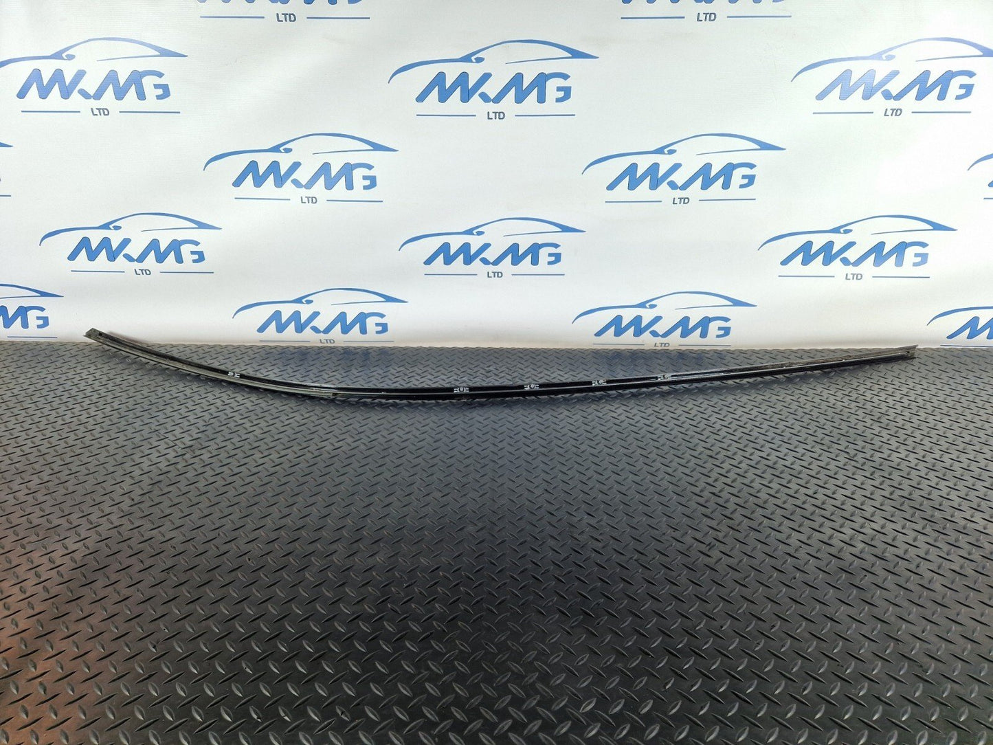 12-18 BMW 3 SERIES F31 LCI LEFT PASSSENGER SIDE DOOR WINDOW MOULDING TRIM