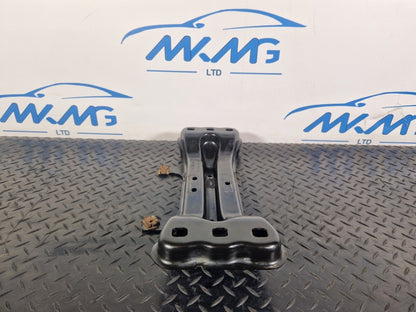 14-21 MERCEDES BENZ C300h W205 GEARBOX MOUNT BRACKET A2052400802