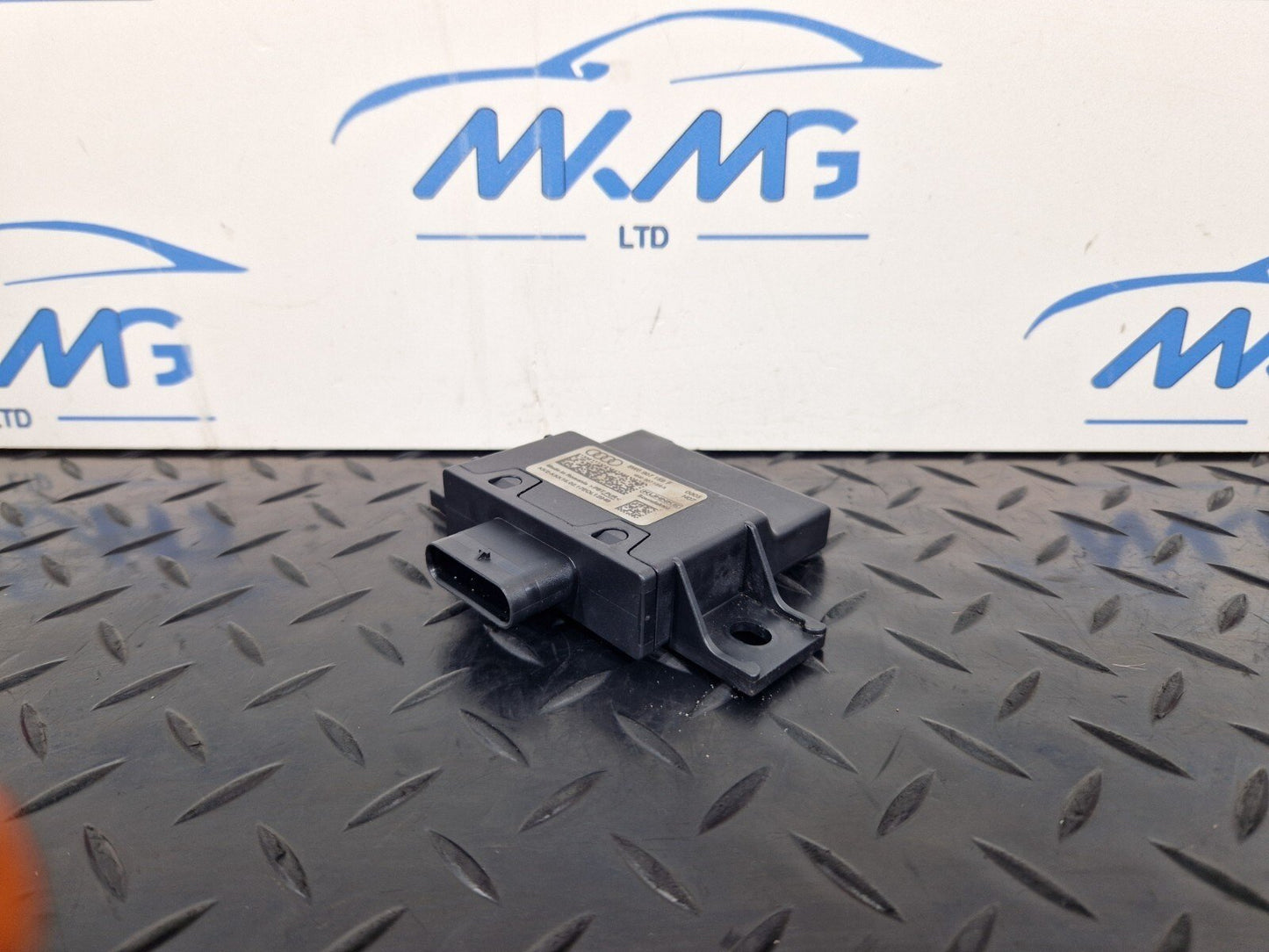 16-23 AUDI S5 COUPE GENUINE CONTROL UNIT FOR IMPACT SOUND 8W0907159F