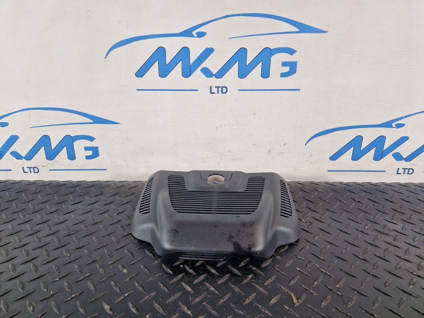 19-ON MERCEDES BENZ B CLASS W247 OEM VIEW MIRROR COVER TRIM A2478212700