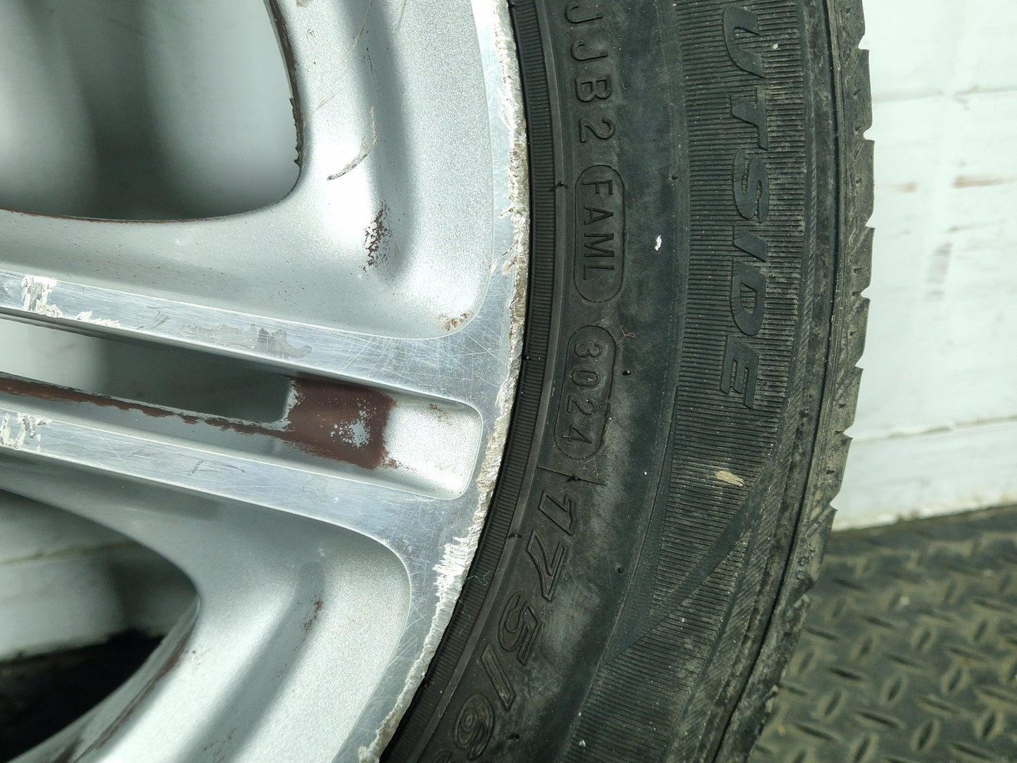 Honda Insight ZE2 Hatchback 17" Alloy Wheel with Tyre 6mm 175/65/15