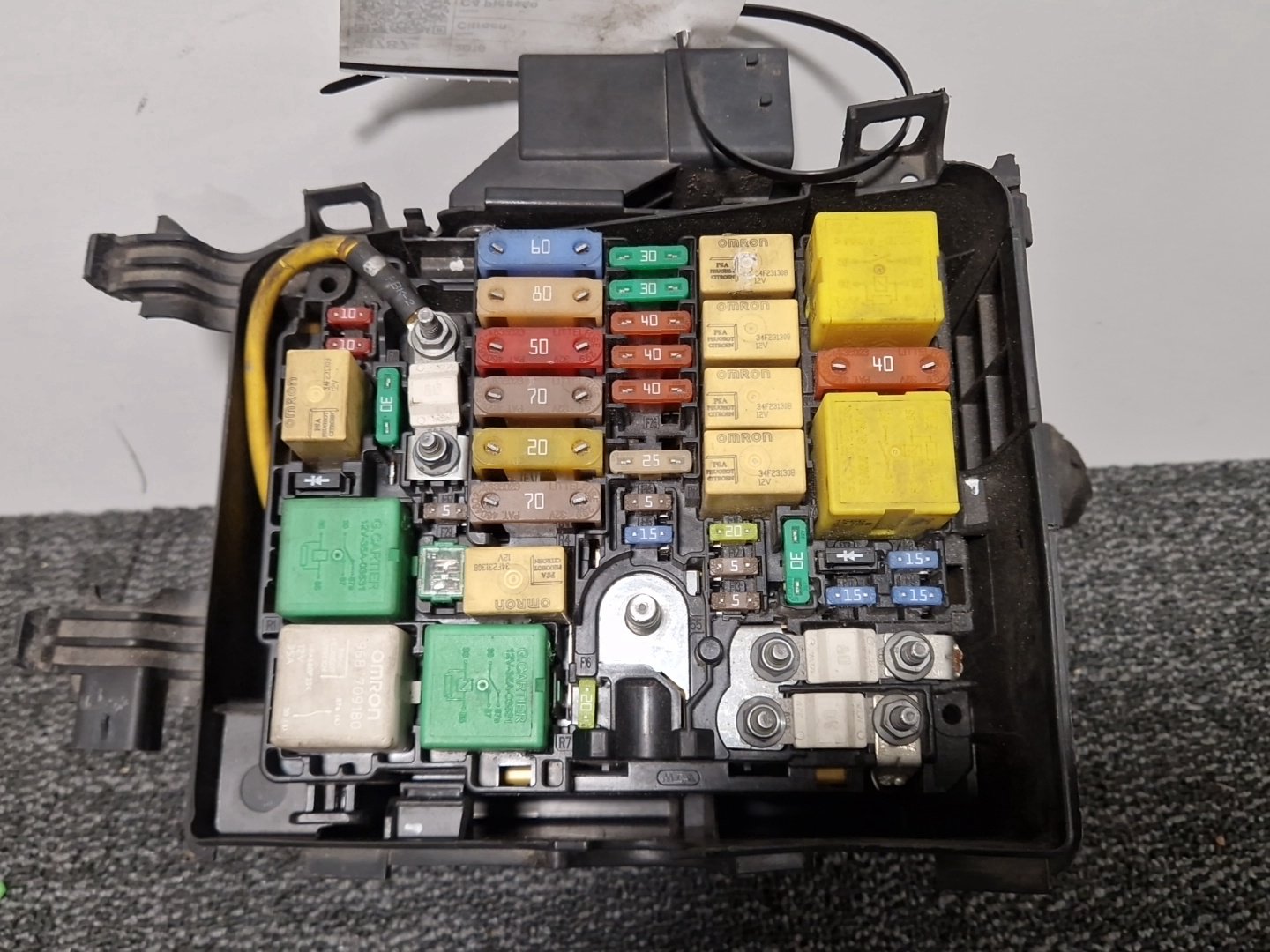Citroen C4 Picasso MK2 (B78) MPV 1.6 Diesel Genuine Fuse Box Relay