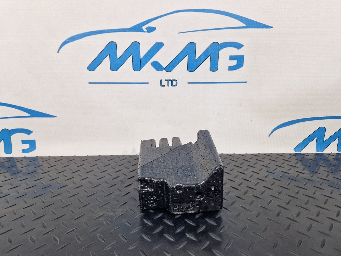11-18 BMW 6 SERIES F06 BATTERY INSULATOR FOAM CRASH PAD 7607454