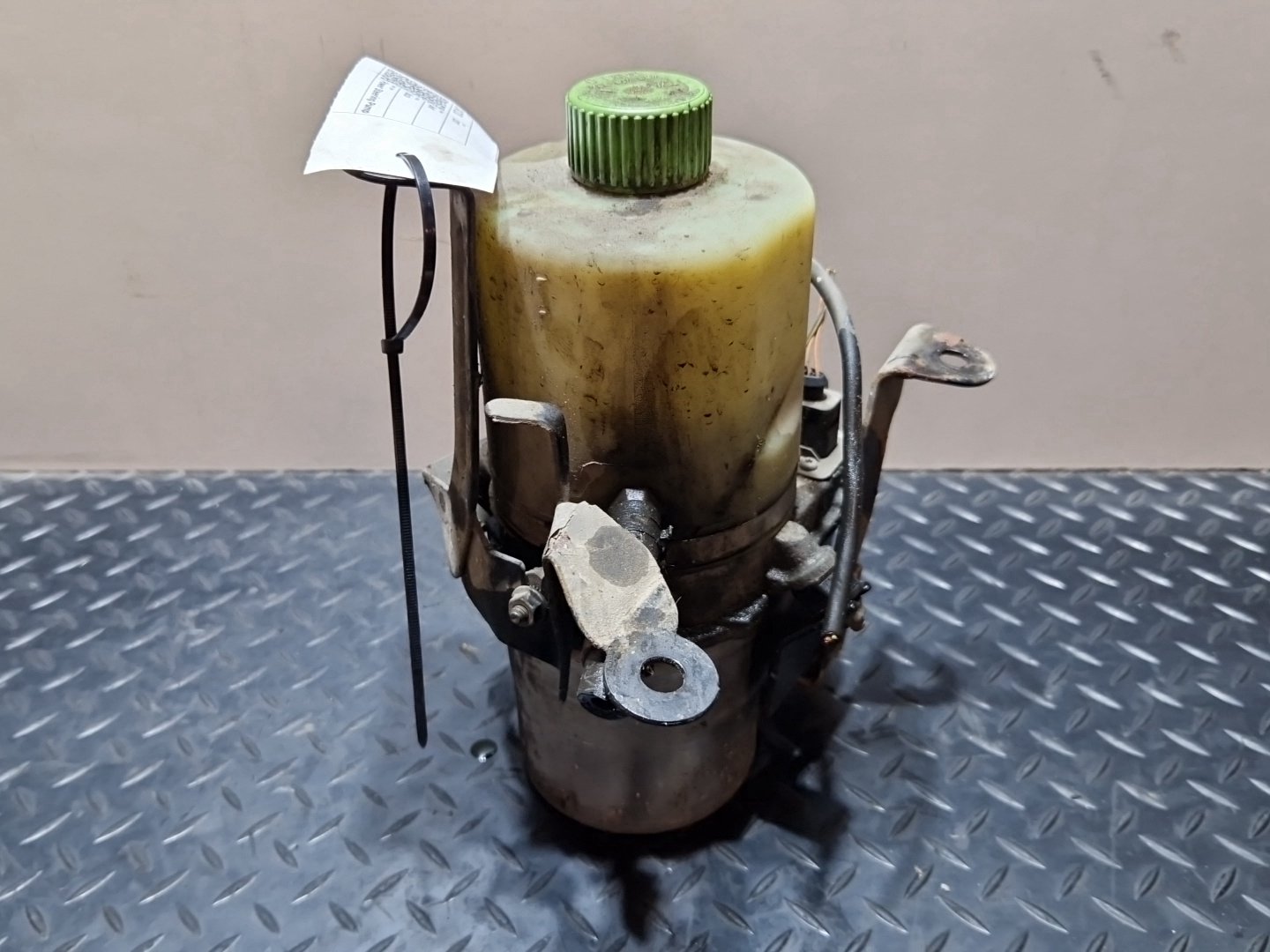 Seat Ibiza MK4 FL- 6J Hatchback Genuine Power Steering Pump