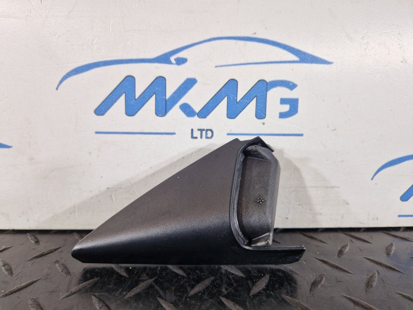 11-18 BMW 6 SERIES F13 GENUINE FRONT LEFT DOOR TWEETER INNER SEAL 7224221