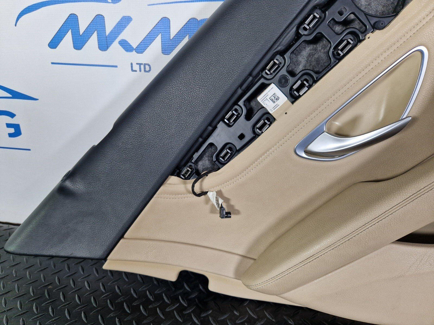14-21 MERCEDES-BENZ C-CLASS C250D W205 PASSENGER SIDE REAR DOOR CARD
