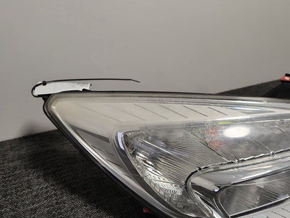Vauxhall Meriva MK2 (B) (4470) MPV Genuine Front Right O/S Headlight 13253632