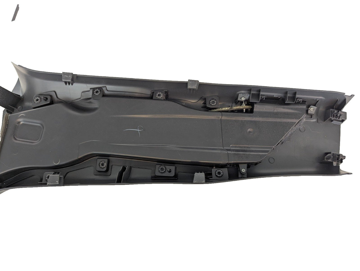 14-19 LAND ROVER L550 DISCOVERY SPORT DRIVER SIDE B PILLAR PANEL FK72018B04A