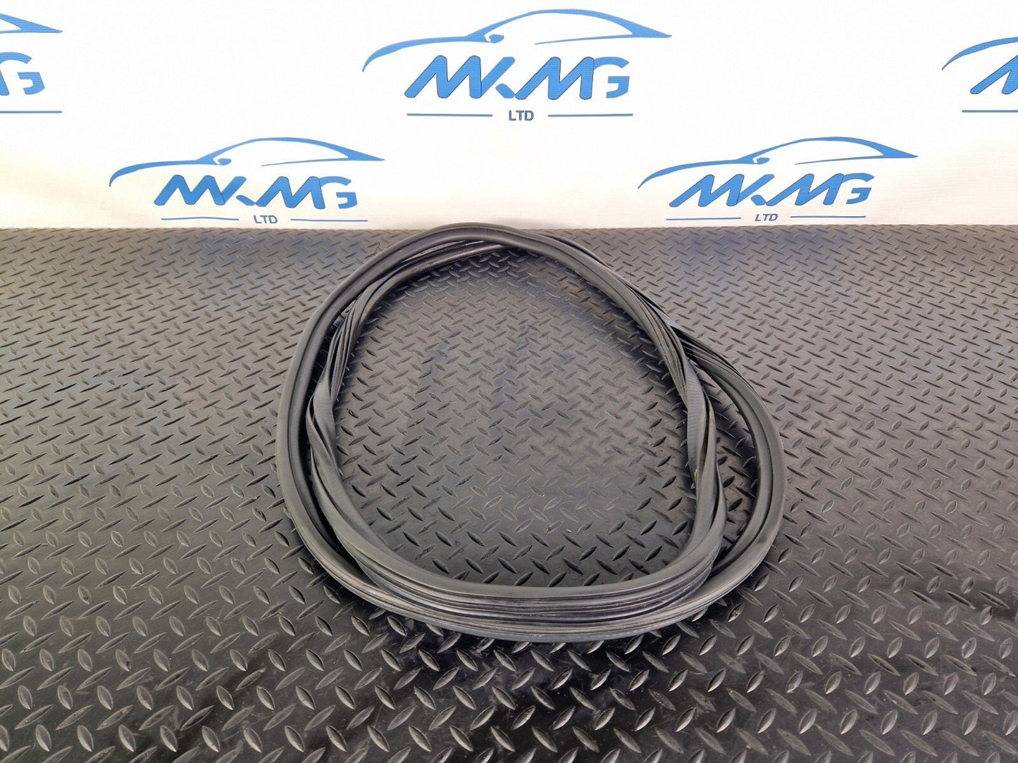 12-17 AUDI Q5 S-LINE GENUINE OEM FRONT INNER DOOR SEAL 8R0831721