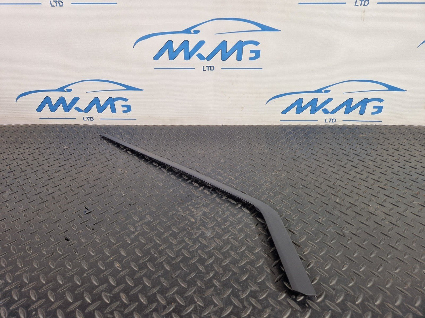 19-ON RANGE ROVER EVOQUE L551 REAR LEFT MOULDING TRIM K8D2045D71A