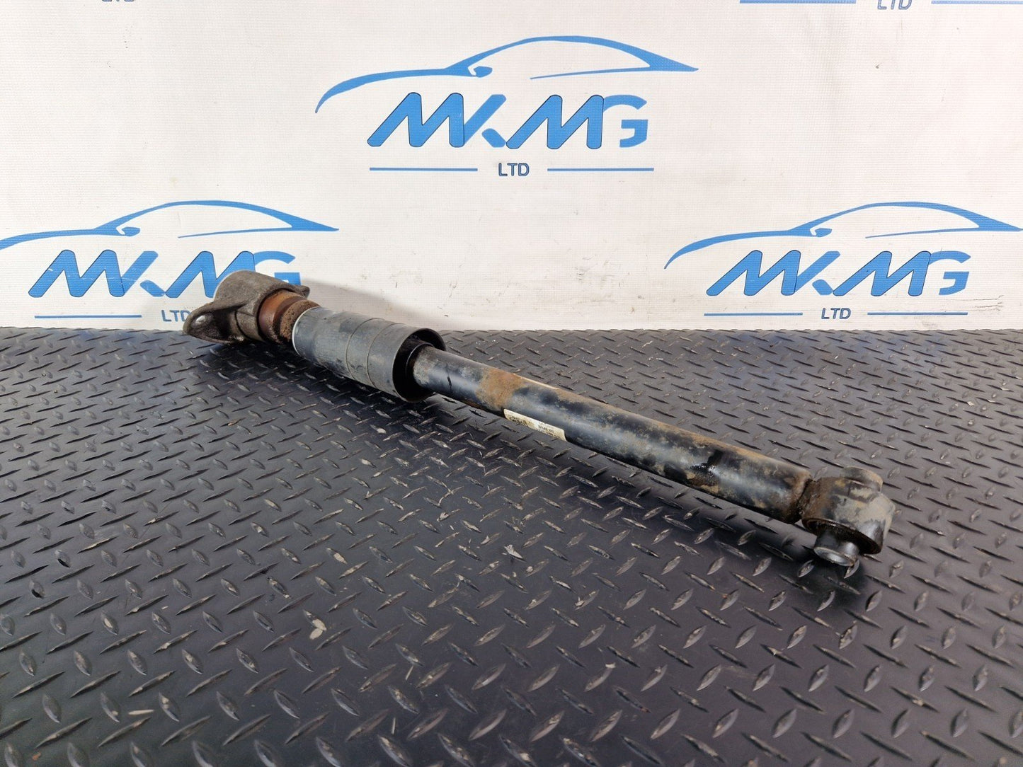 16-19 AUDI A4 B9 REAR LEFT OR RIGHT SIDE SHOCK ABSORBER 8W9035E 8W9513028E