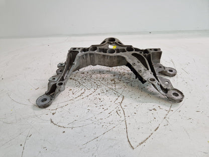 16-19 AUDI A4 B9 GENUINE MANUAL GEARBOX CROSSMEMBER MOUNT BRACKET 8W0399262AD