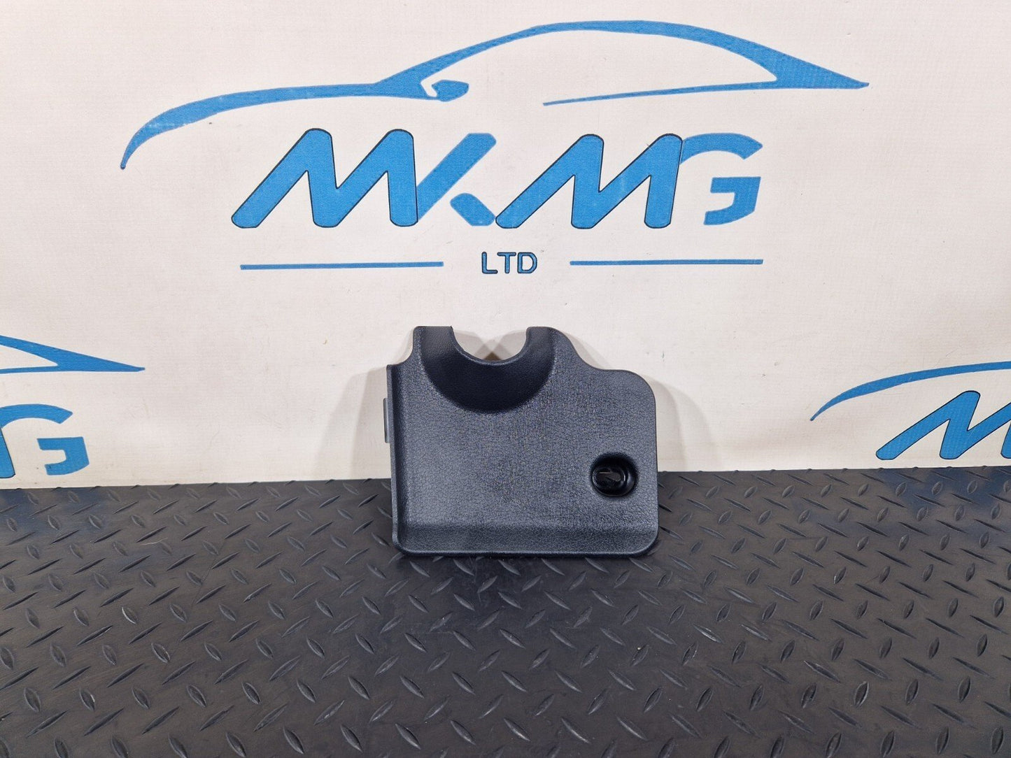 19-ON MERCEDES BENZ A CLASS W177 FRONT RIGHT FOOTWELL PANEL TRIM A1776807802