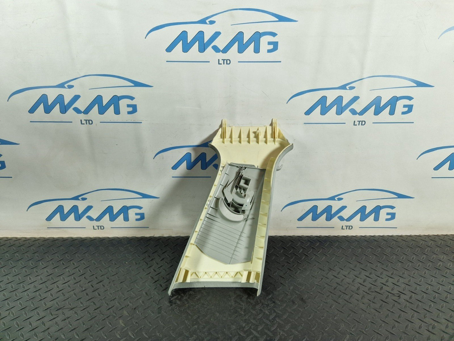 12-18 AUDI A6 C7 PASSENGER LEFT SIDE B PILLAR UPPER TRIM BELT PANEL 4G0867243